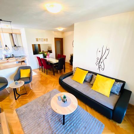 Apartment Lucija Спліт Екстер'єр фото