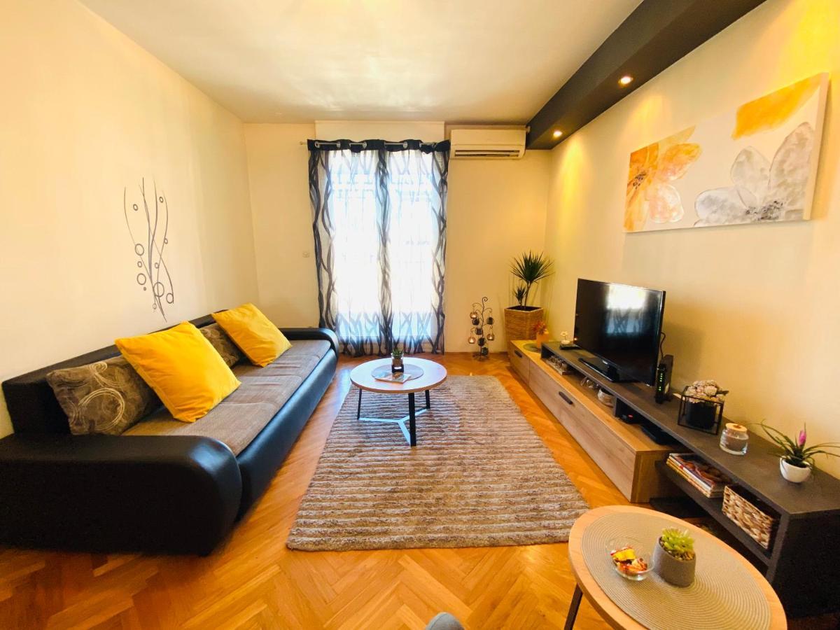 Apartment Lucija Спліт Екстер'єр фото